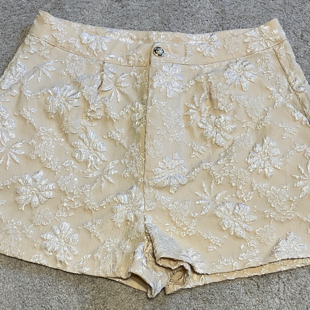 Floral Cream High Rise Shorts XL